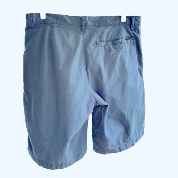 Columbia Men’s Washed Out Shorts | Light Blue | Size 34W 10” Inseam - Picture 2 of 7